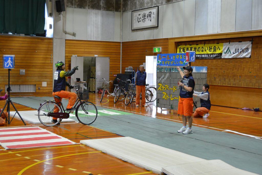 交通安全教室(堀川中学校)に参加致しました。